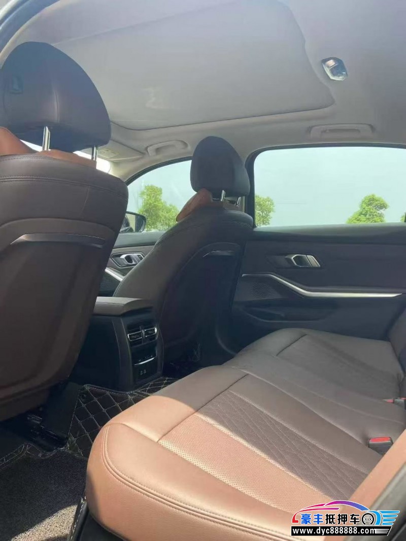 23年宝马3系轿车抵押车出售