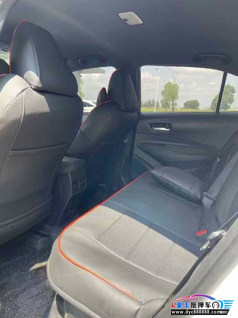 23年丰田雷凌轿车抵押车出售