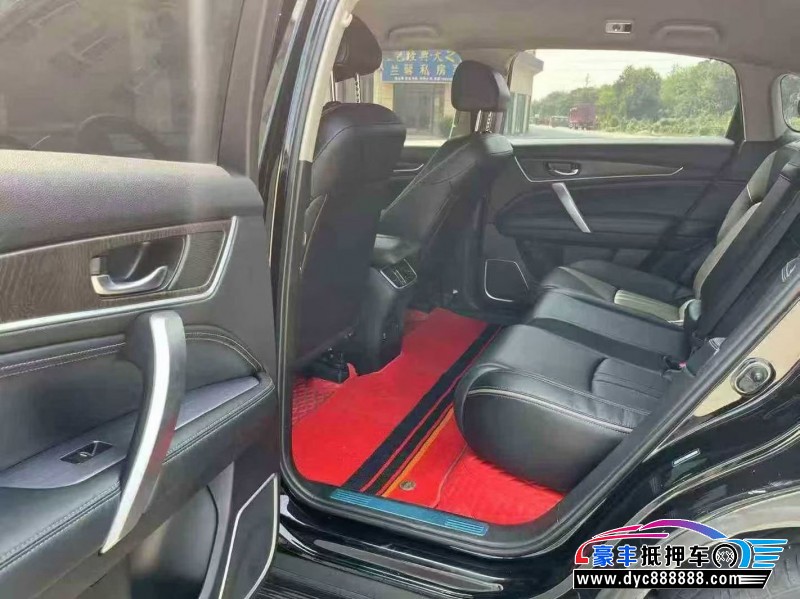 22年本田冠道轿车抵押车出售