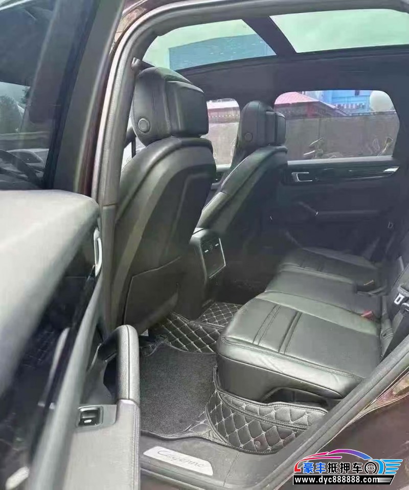 20年保时捷卡宴轿车抵押车出售