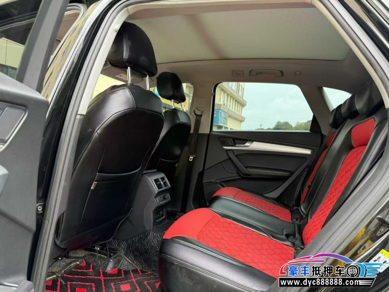 19年奥迪Q5轿车抵押车出售