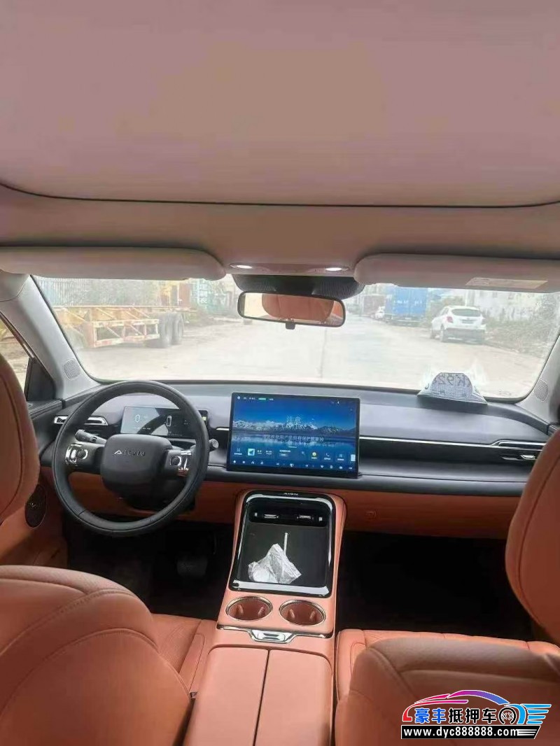 25年埃安霸王龙轿车抵押车出售