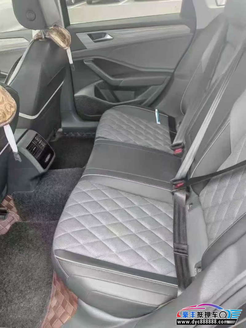 22年大众速腾轿车抵押车出售