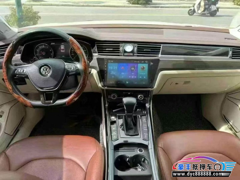 21年大众辉昂轿车抵押车出售