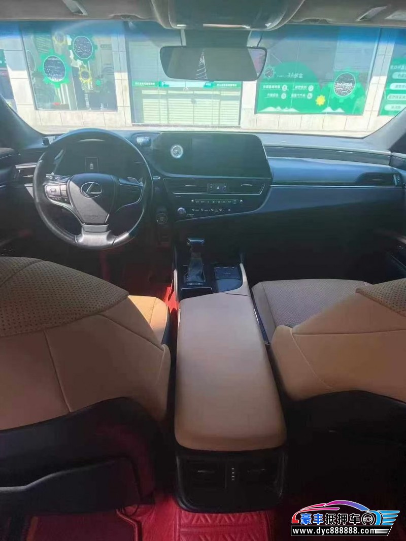 22年雷克萨斯ES轿车抵押车出售
