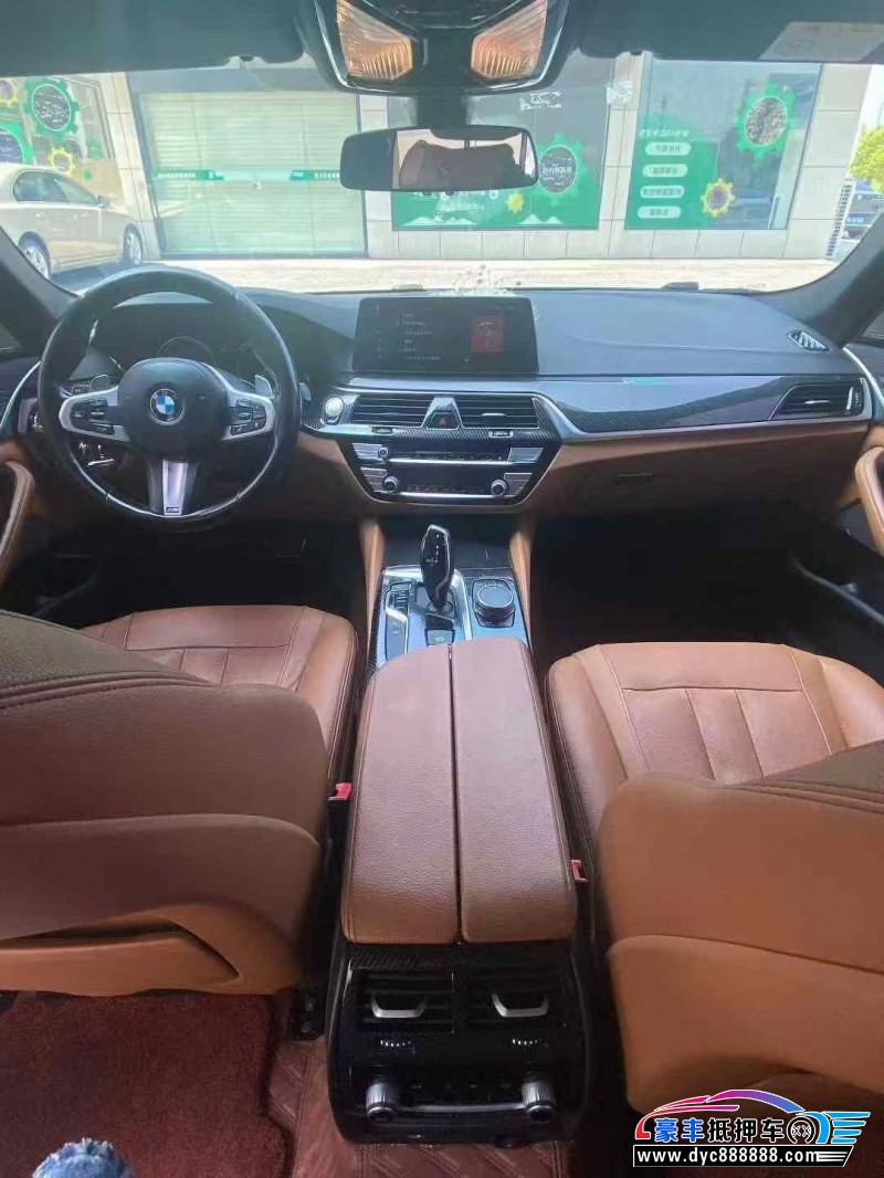 18年宝马5系轿车抵押车出售