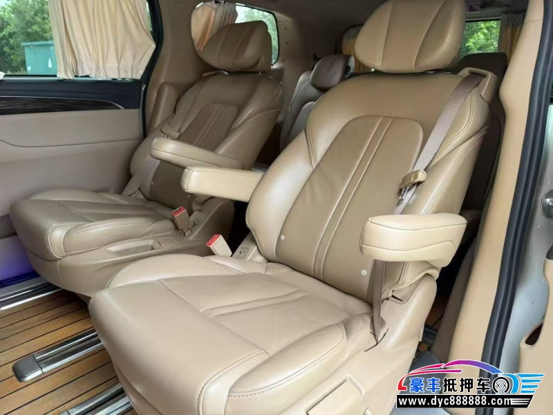 19年别克GL8轿车抵押车出售