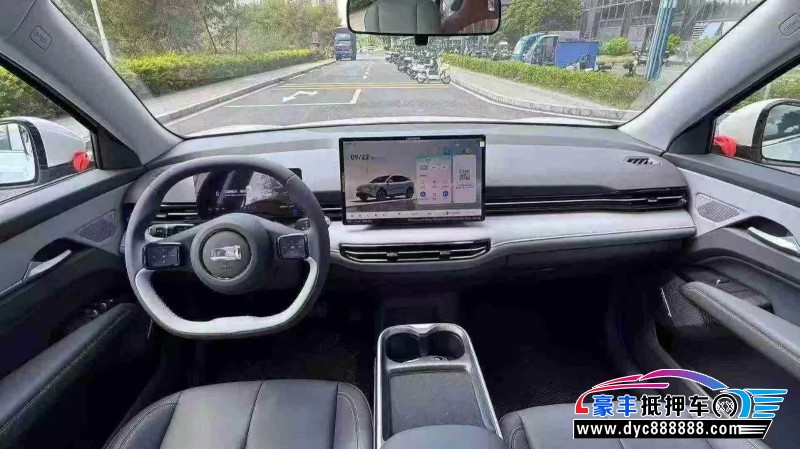 25年奔腾悦意轿车抵押车出售