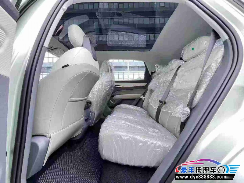 25年奔腾悦意轿车抵押车出售