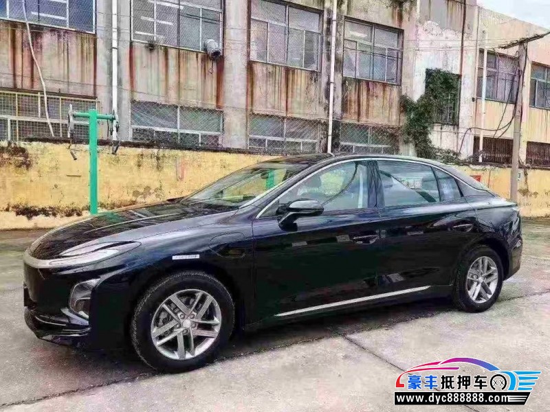 25年红旗EQM5轿车抵押车出售