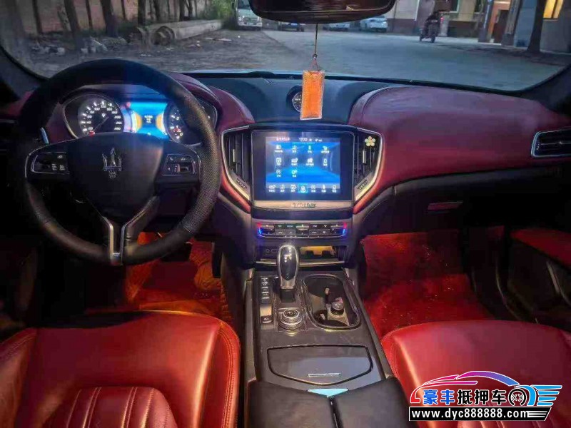 17年玛莎拉蒂Ghibli轿车抵押车出售