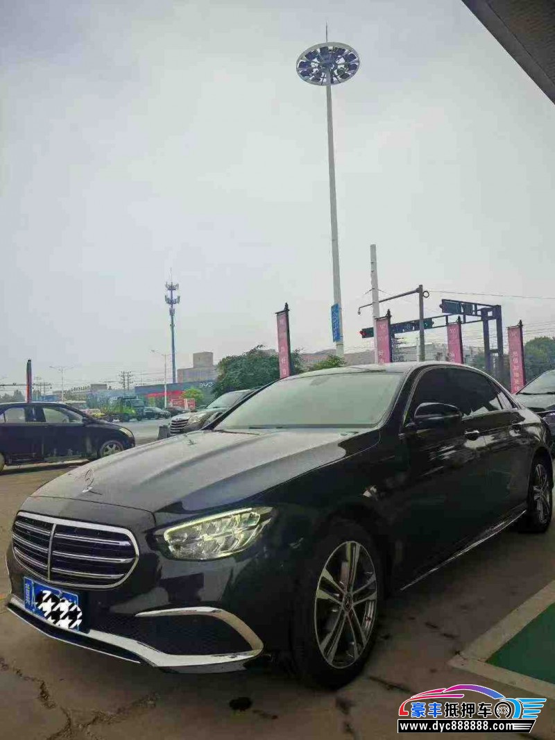 23年奔驰E轿车抵押车出售