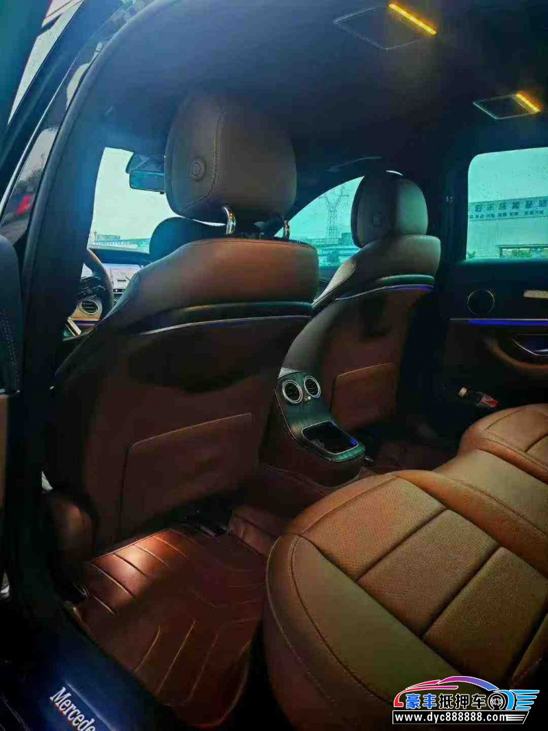 23年奔驰E轿车抵押车出售