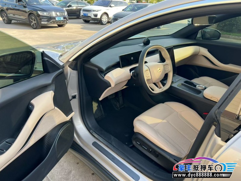 24年蔚来ET5轿车抵押车出售