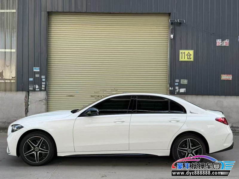 25年奔驰C轿车抵押车出售