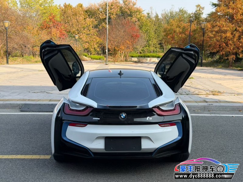 17年宝马i8轿车抵押车出售