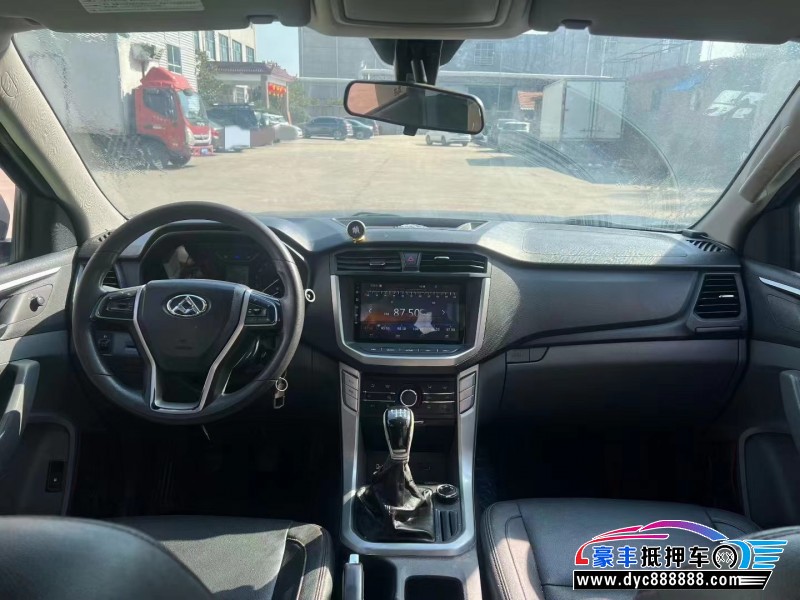 18年上汽大通T60轿车抵押车出售