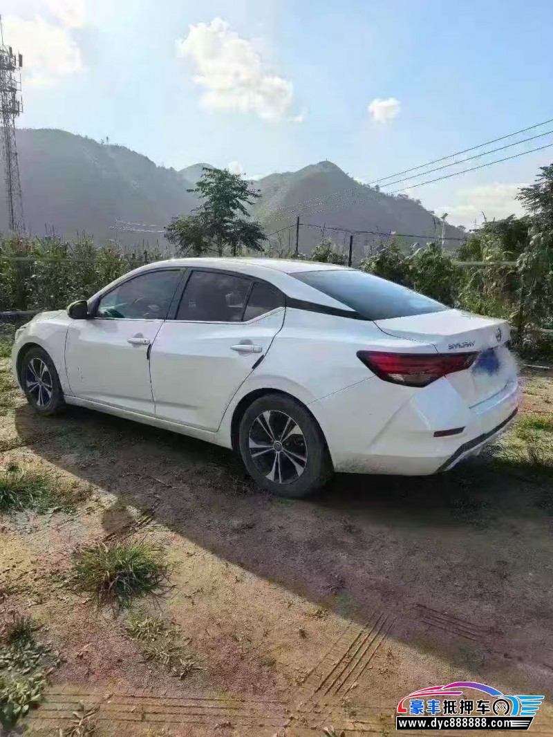 20年日产轩逸轿车抵押车出售