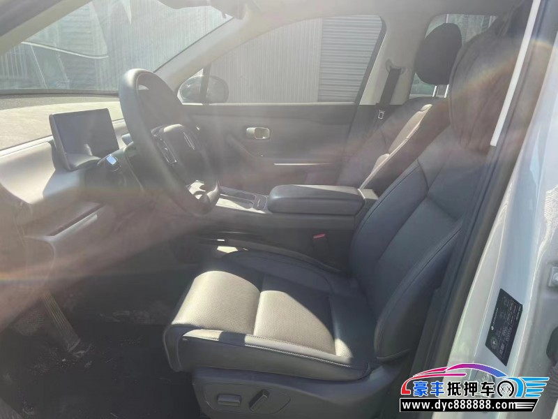 24年零跑C10轿车抵押车出售