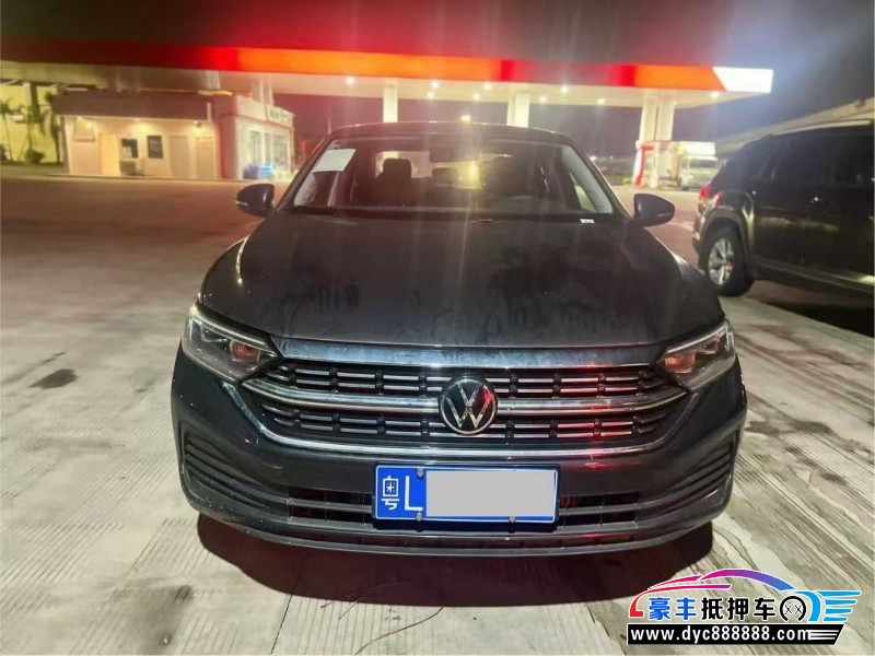 25年大众速腾轿车抵押车出售