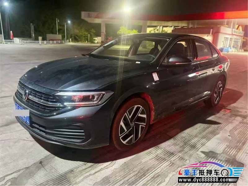 25年大众速腾轿车抵押车出售