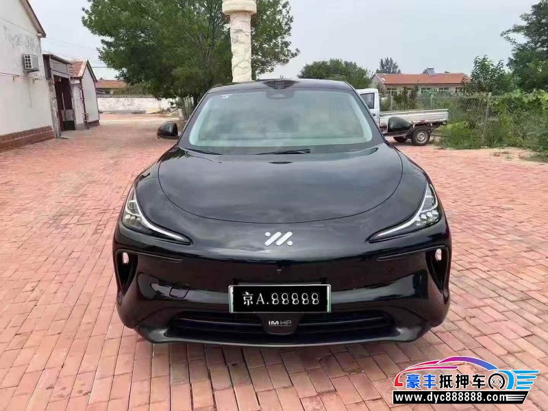 24年智己LS6轿车抵押车出售