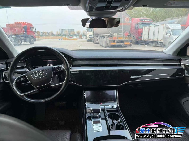 22年奥迪A8L轿车抵押车出售