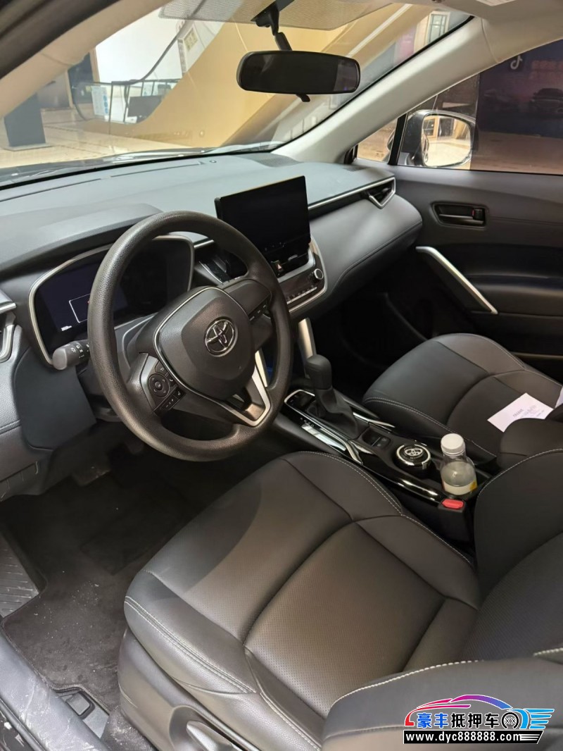 25年丰田锋兰达SUV抵押车出售