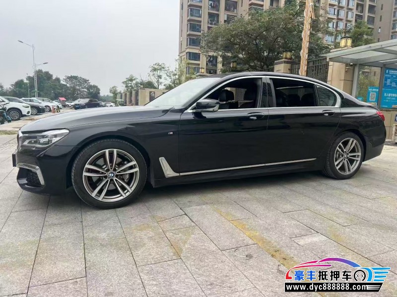 18年宝马7系轿车抵押车出售