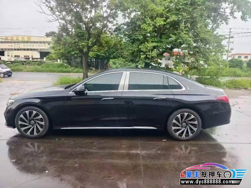 25年奔驰E轿车抵押车出售