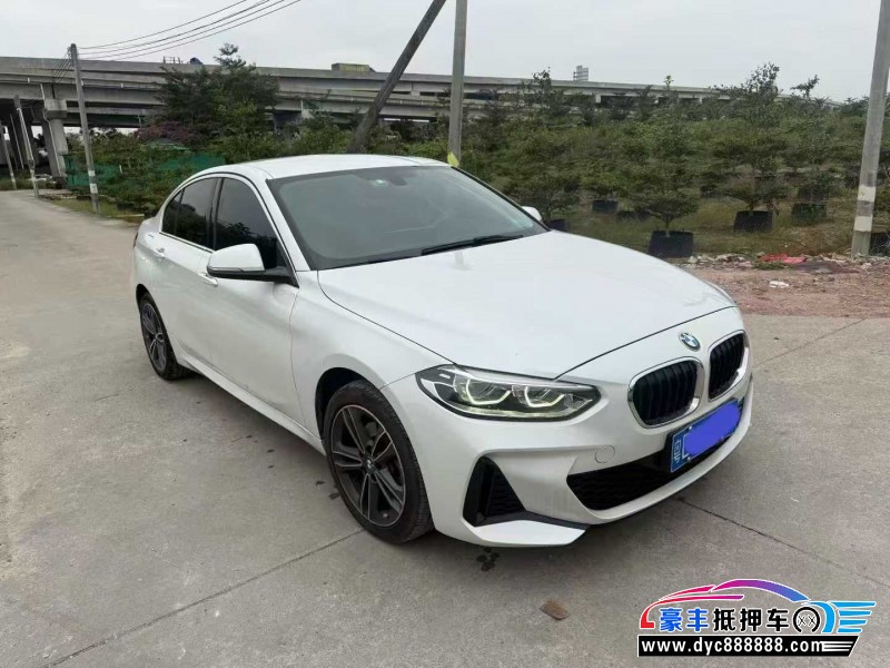 22年宝马1系轿车抵押车出售