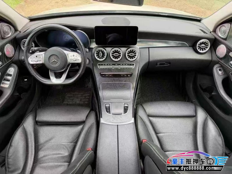 20年奔驰C轿车抵押车出售