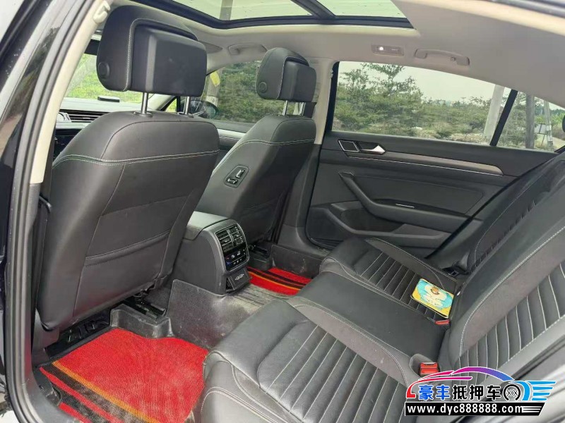 22年大众迈腾轿车抵押车出售