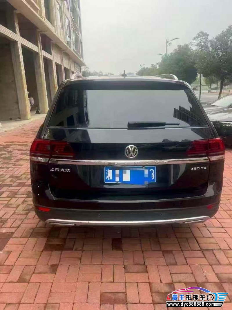 18年大众途昂轿车抵押车出售