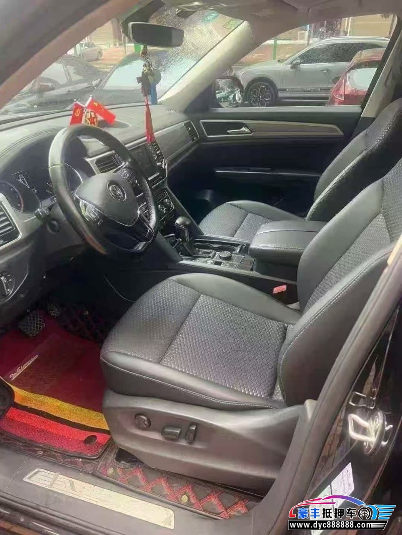 18年大众途昂轿车抵押车出售