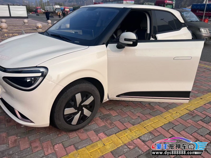 25年东风纳米01轿车抵押车出售