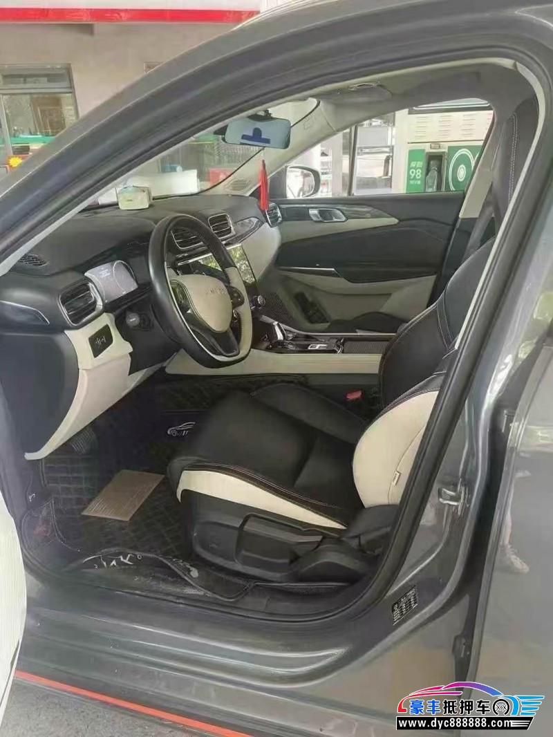 19年领克02轿车抵押车出售