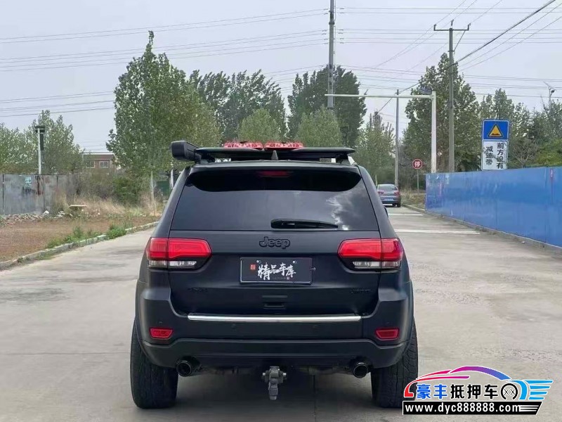 13年Jeep大切诺基轿车抵押车出售