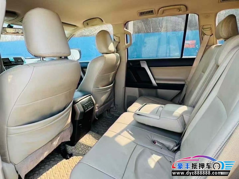 13年丰田普拉多（霸道）轿车抵押车出售