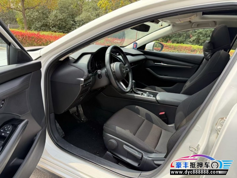 22年马自达昂克赛拉轿车抵押车出售