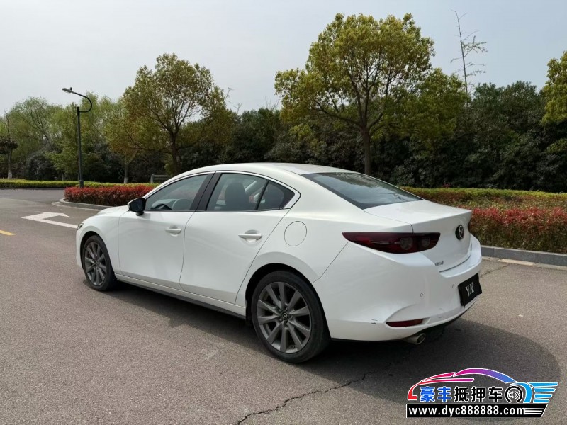 22年马自达昂克赛拉轿车抵押车出售