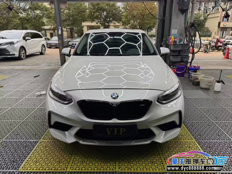 19年宝马1系轿车抵押车出售