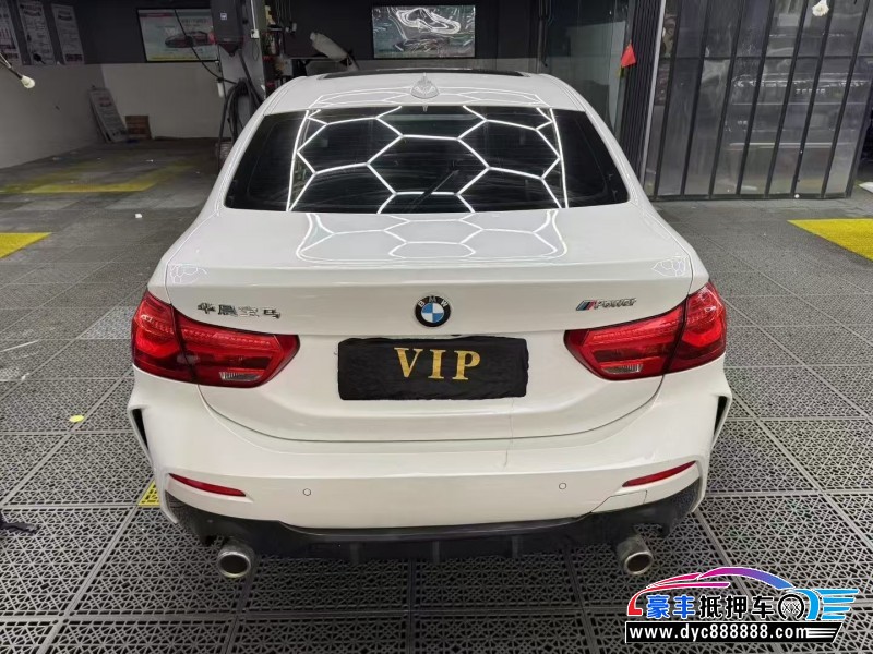 19年宝马1系轿车抵押车出售