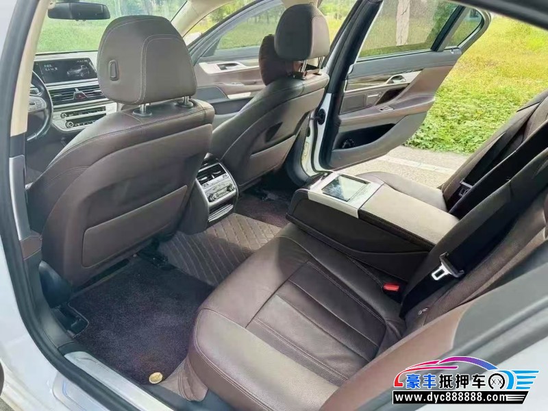 17年宝马7系轿车抵押车出售