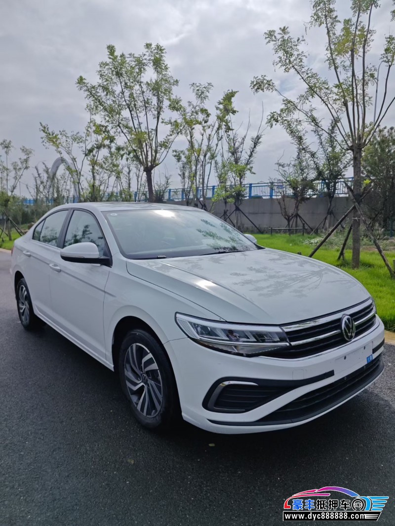 25年大众宝来轿车抵押车出售