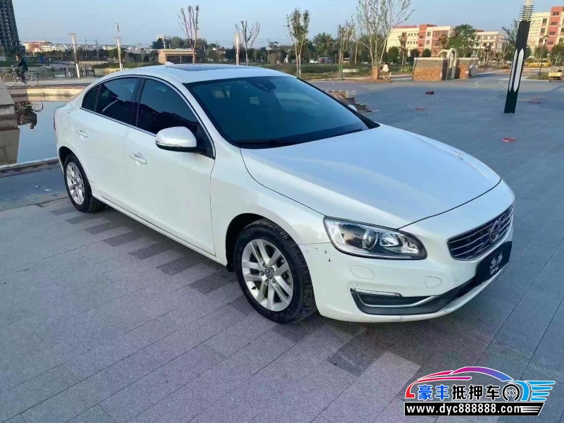 17年沃尔沃S60轿车抵押车出售