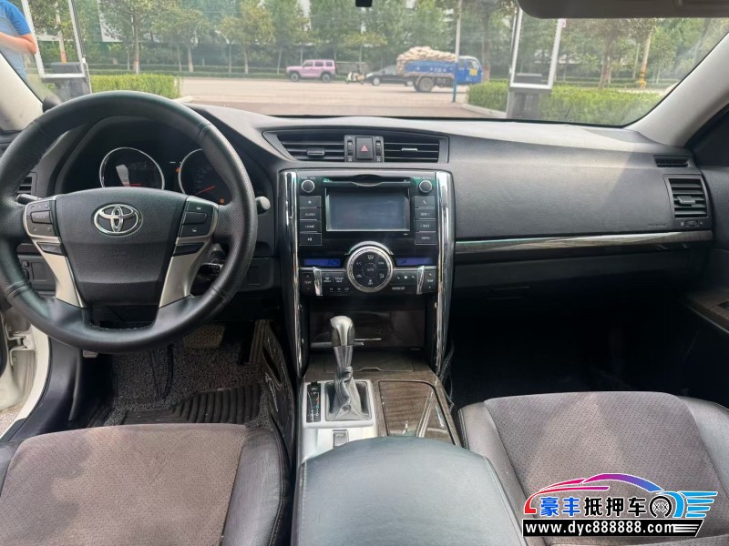 16年丰田锐志轿车抵押车出售