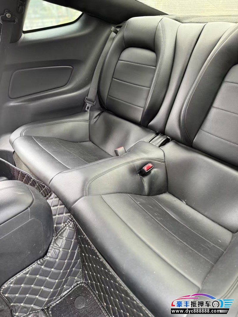 17年福特野马轿车抵押车出售