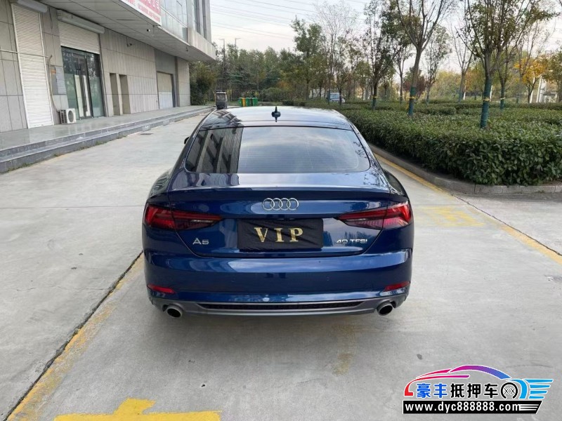 18年奥迪A5轿车抵押车出售