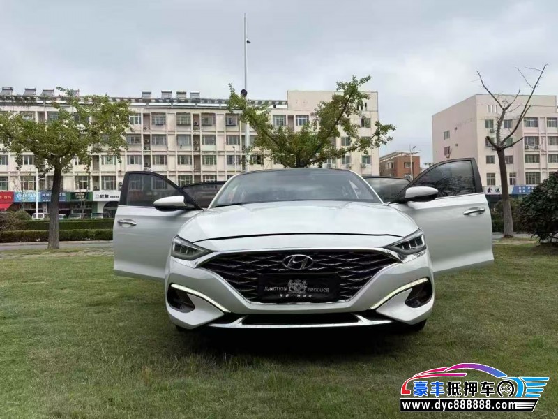 19年现代菲斯塔轿车抵押车出售